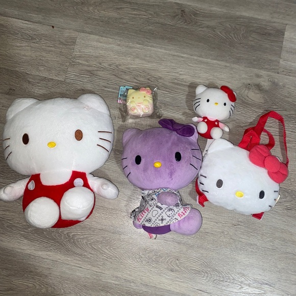 Hello Kitty stuffed animals Purple white multi colored and small Backpack lot - Picture 3 of 14